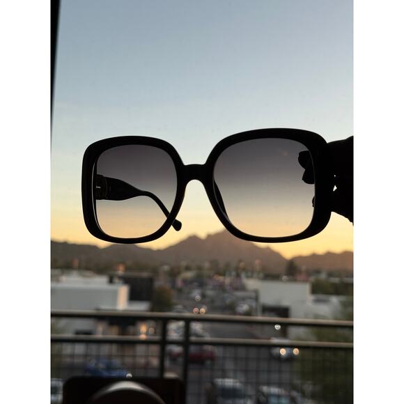 Gucci GG1029SA Oversized Black Gold Sunglasses Square Frame main image 4